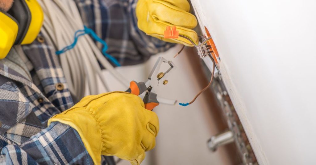 Consertos e manutenções elétricas em Maceió